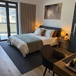 Ct Executive Rooms, And Valtellina 3* 두비노