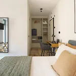 בית הארחה Ct Executive Rooms, And Valtellina