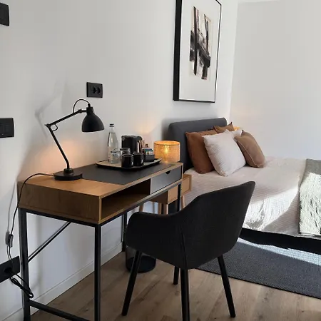 ゲストハウス Ct Executive Rooms, And Valtellina Dubino