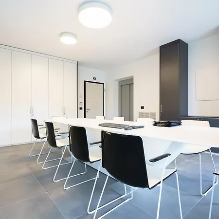 ゲストハウス Ct Executive Rooms, And Valtellina Dubino